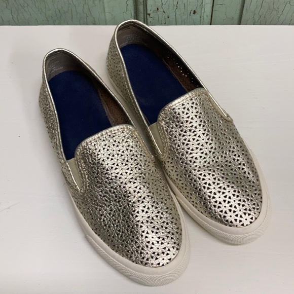 sperry seaside nautical